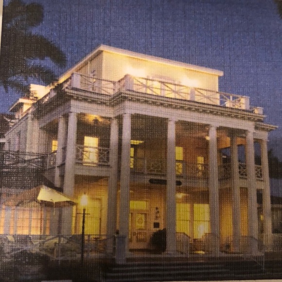 Meet your Posher, Hadley - Picture 1 of 1